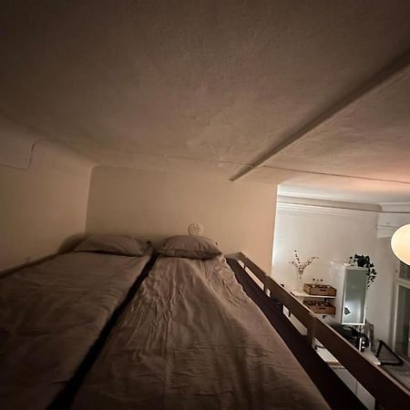 Apartamento Uniikki, Kodikas Ja Supermukava Huoneisto Ydinkeskustassa! Helsinki Exterior foto