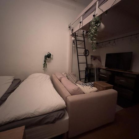Apartamento Uniikki, Kodikas Ja Supermukava Huoneisto Ydinkeskustassa! Helsinki Exterior foto