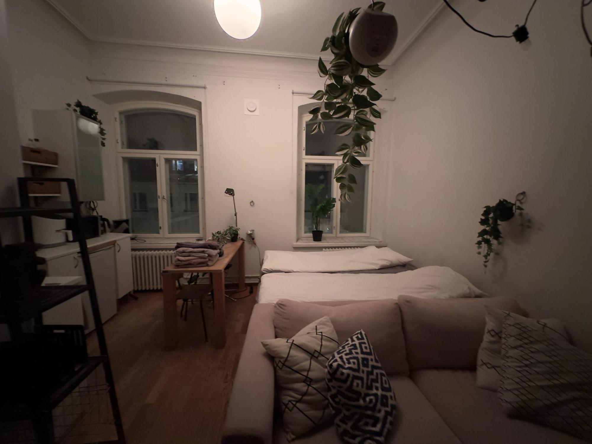 Apartamento Uniikki, Kodikas Ja Supermukava Huoneisto Ydinkeskustassa! Helsinki Exterior foto